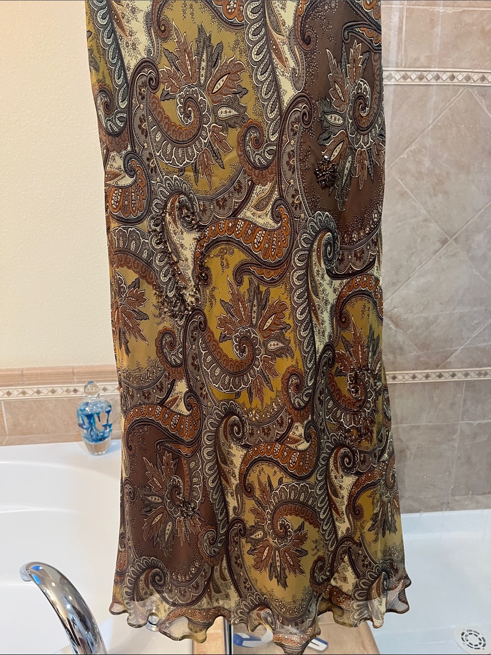 Laundry By Shelli Segal Paisley Maxi Dress in Mustard and Brown - Picture 6 of 6